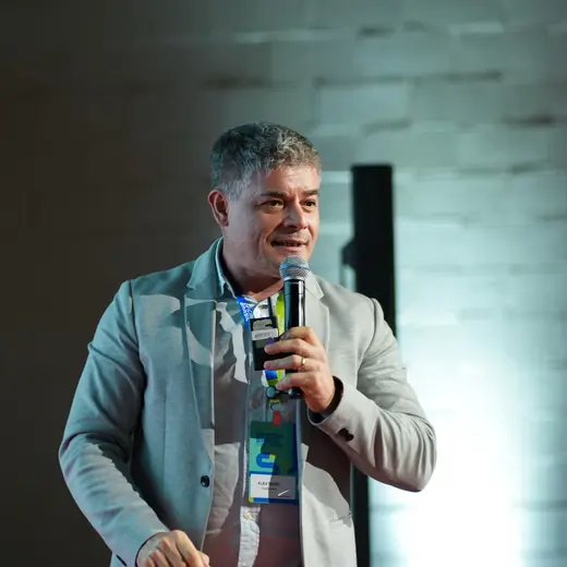 Alex Tadeu, palestrante do 5º EAM